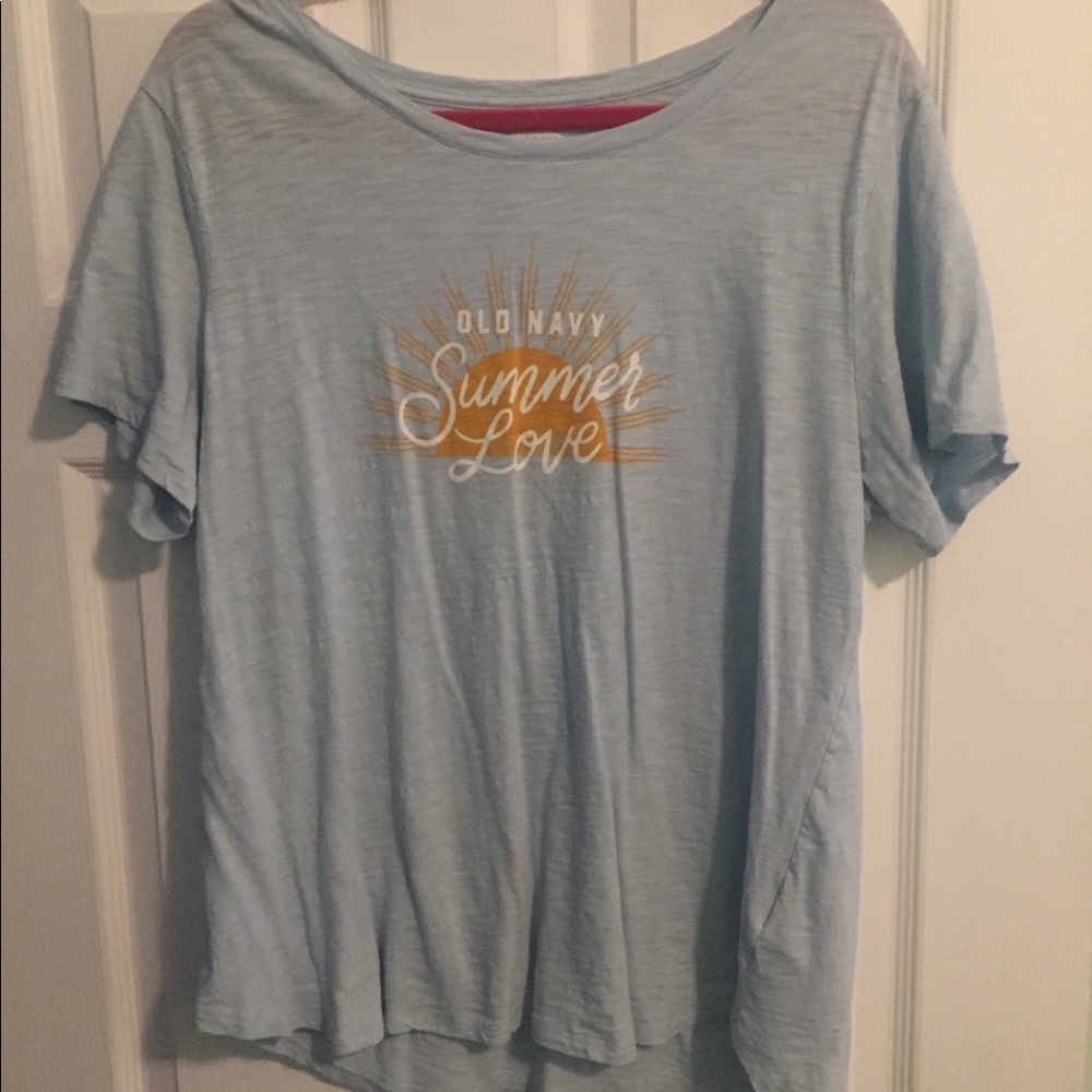 Old Navy T-Shirt